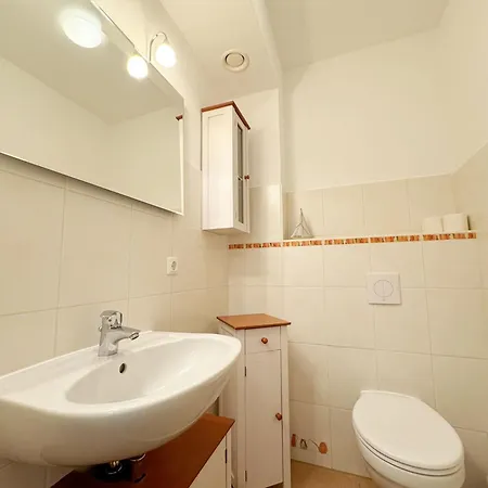 Haus Moewe Whg 02 Mit Balkon & Terrasse * Thiessow