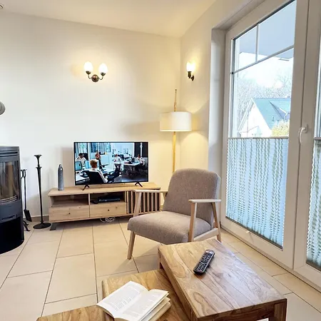 Haus Moewe Whg 02 Mit Balkon & Terrasse